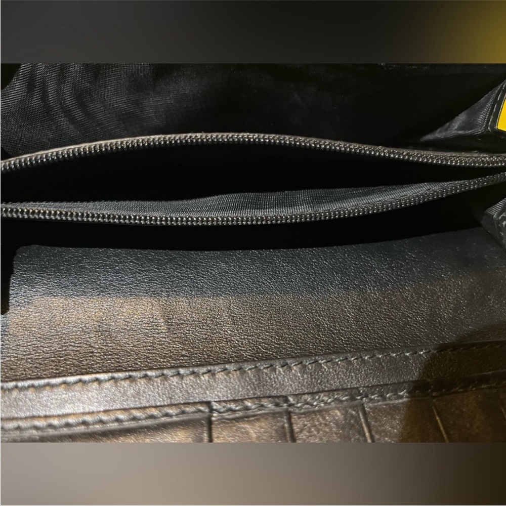 Authentic Gucci Black Wallet-Euc - image 7